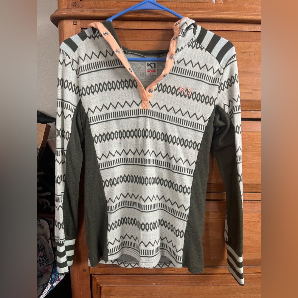 Kari traa baselayer